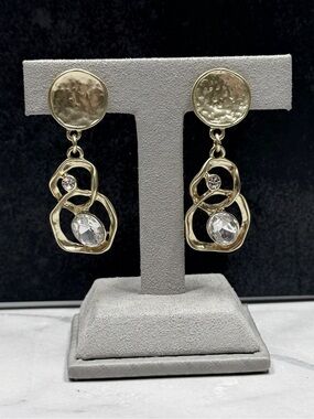 🚨3 for $15🚨 Gold-Tone Dangle Clip-on Earrings with Clear Crystal Drops